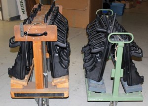 steyr aug a3's on a rack