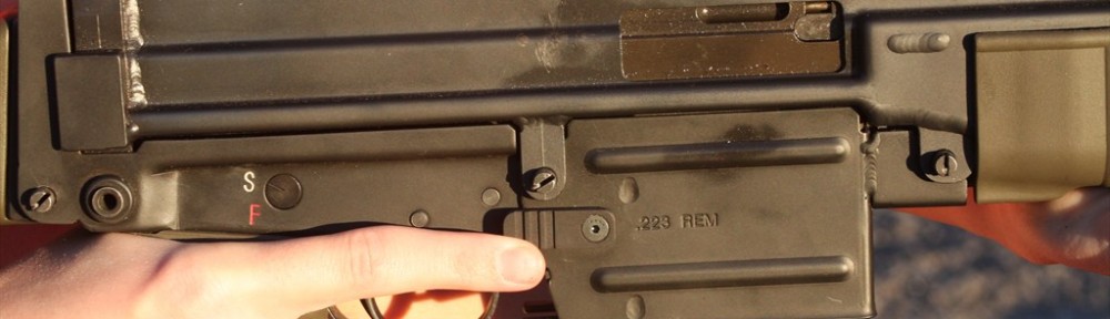 RobArm M96 with Atlas extended mag release